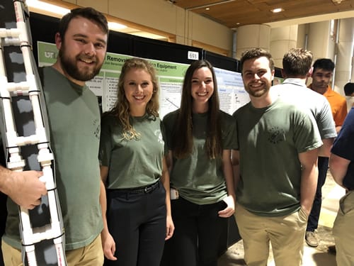 Josh Benavidez, Lindsay Brown, Macy King, Bailey Langford with their Senior Project