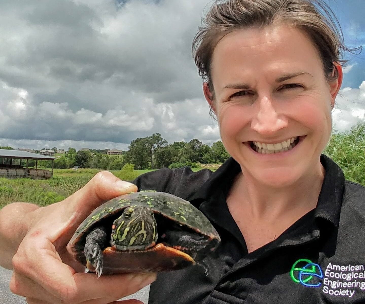 Dr. Andrea Ludwig with a turtle